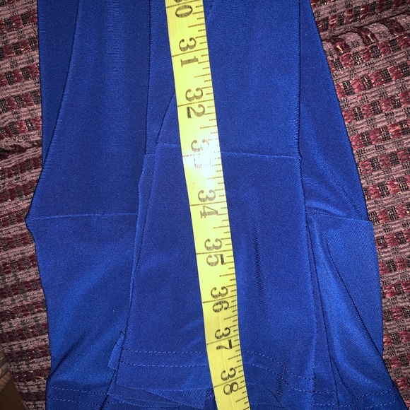 COPY - Nina Leonard with colorful scarf L - Picture 4 of 15